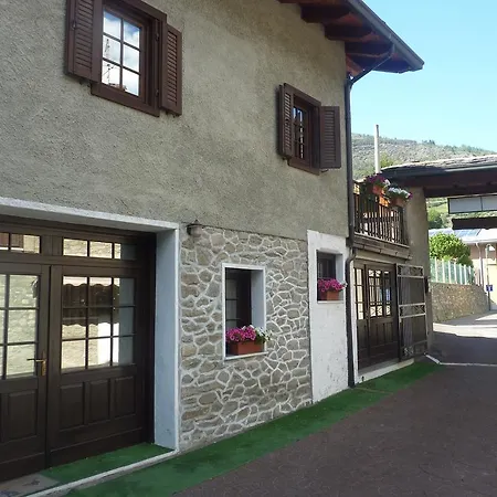 Bed & Breakfast La Vieille Meison De Pappa