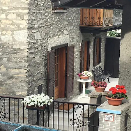Bed & Breakfast La Vieille Meison De Pappa