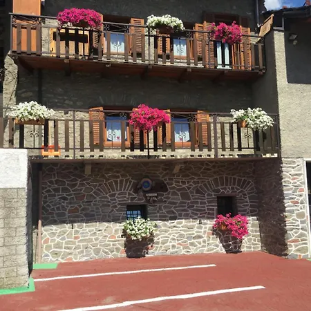 Bed & Breakfast La Vieille Meison De Pappa *